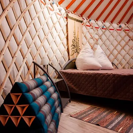 Caloroczne Jurty Mongolskie - 