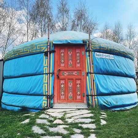 Glamping Caloroczne Jurty Mongolskie - 