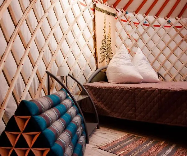 Caloroczne Jurty Mongolskie - 