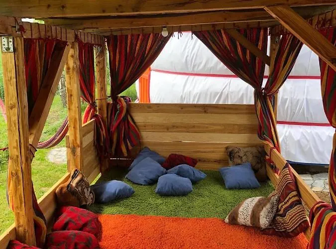 Caloroczne Jurty Mongolskie - 